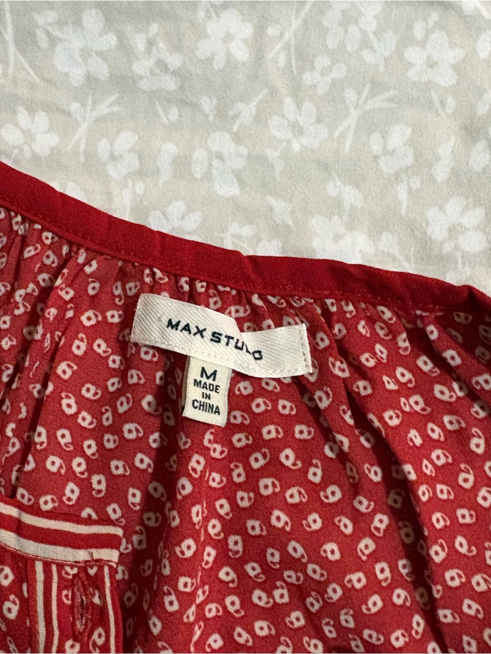 Max Studio Red Printed Ruffle-Shoulder Blouse - Picture 2 of 2
